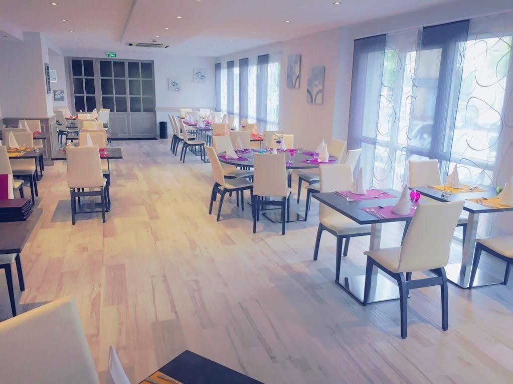 Hotel Restaurant L'Evidence Neufchâteau Exteriér fotografie